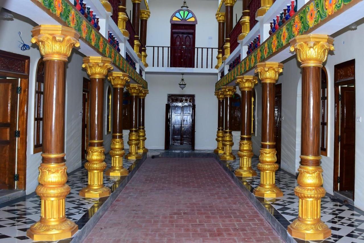 Chettinad Manor Hotel Kānādukāttān Exterior foto